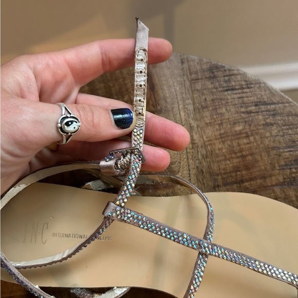 Stylish Wedge Sandals with Rhinestone Straps - Picture 6 of 7